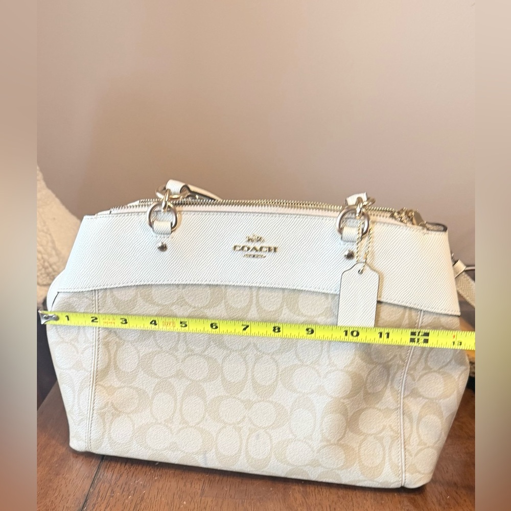 Coach Brooke Carryall - Like New - Picture 7 of 15